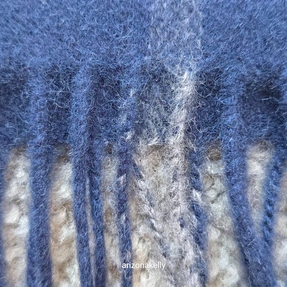 NWT Wool Blue & Grey Plaid Scarf Suantrai of Ireland - Picture 8 of 10